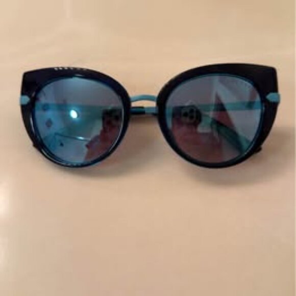 Dolce&Gabbana and Guess Cat Eye Sunglasses main image 4